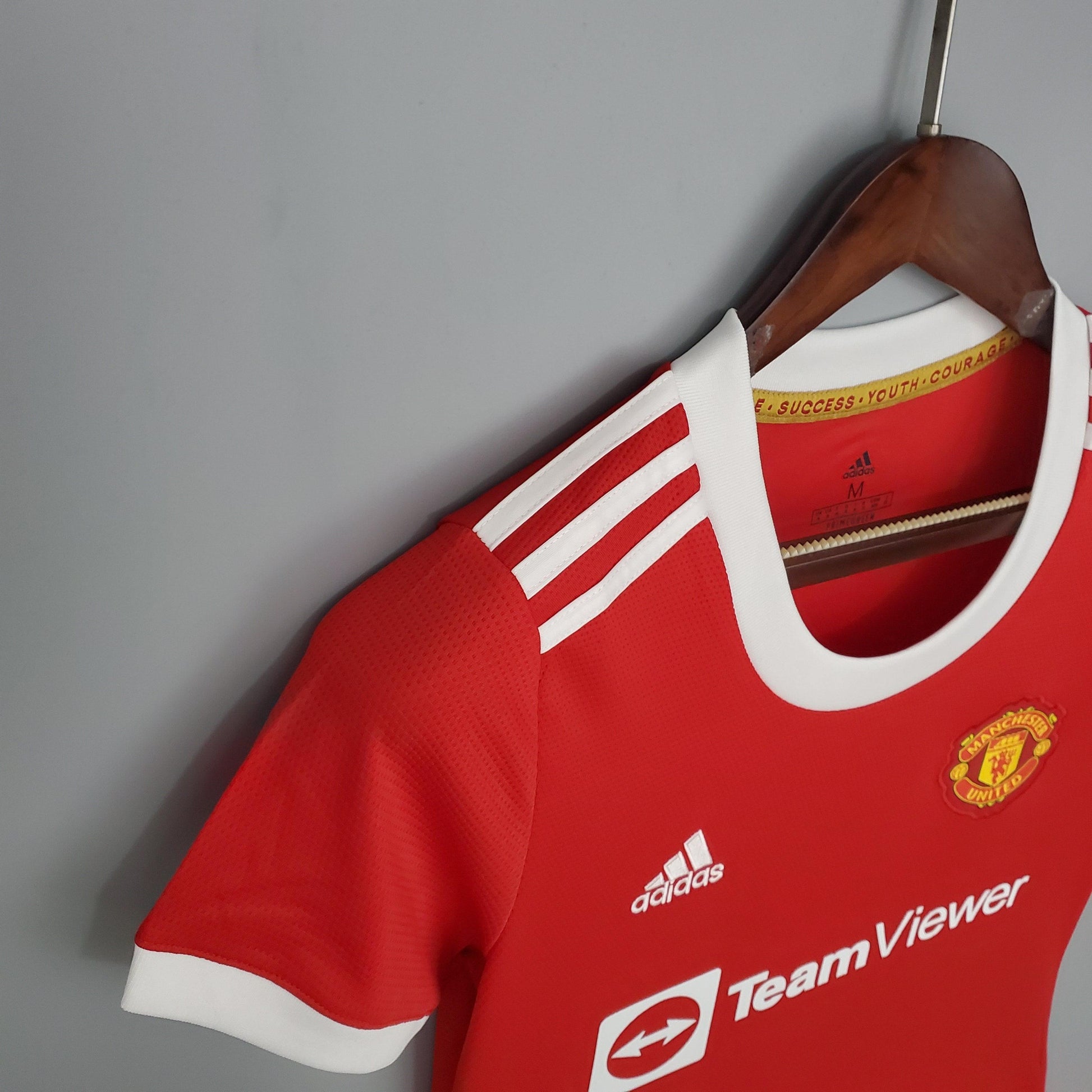 Camisa Manchester United Titular 22/23 - Versão Feminina - Boutique do Boleiro