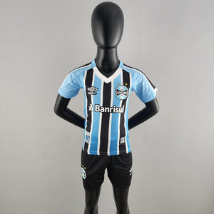 Kit Infantil Grêmio Titular 22/23 - Boutique do Boleiro