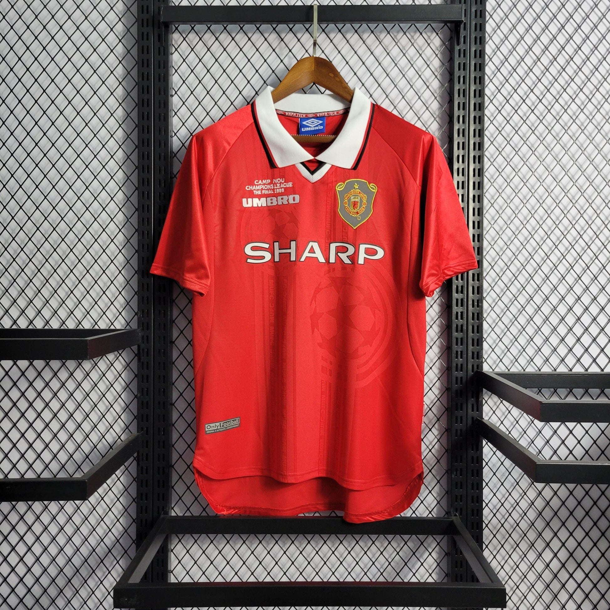 Camisa Manchester United Titular 1999 - Versão Retro - Boutique do Boleiro